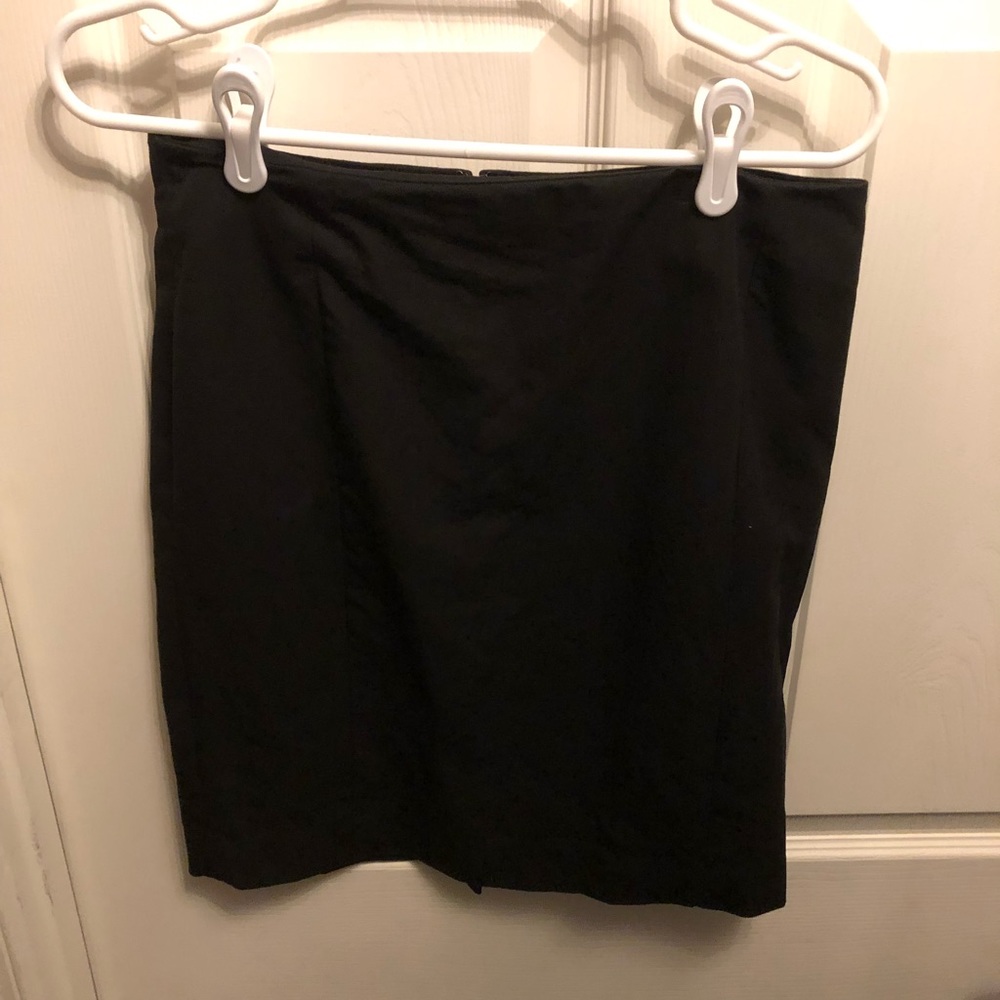 Banana Republic black pencil skirt